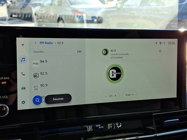 Certified 2026 Toyota Sienna XLE image 21