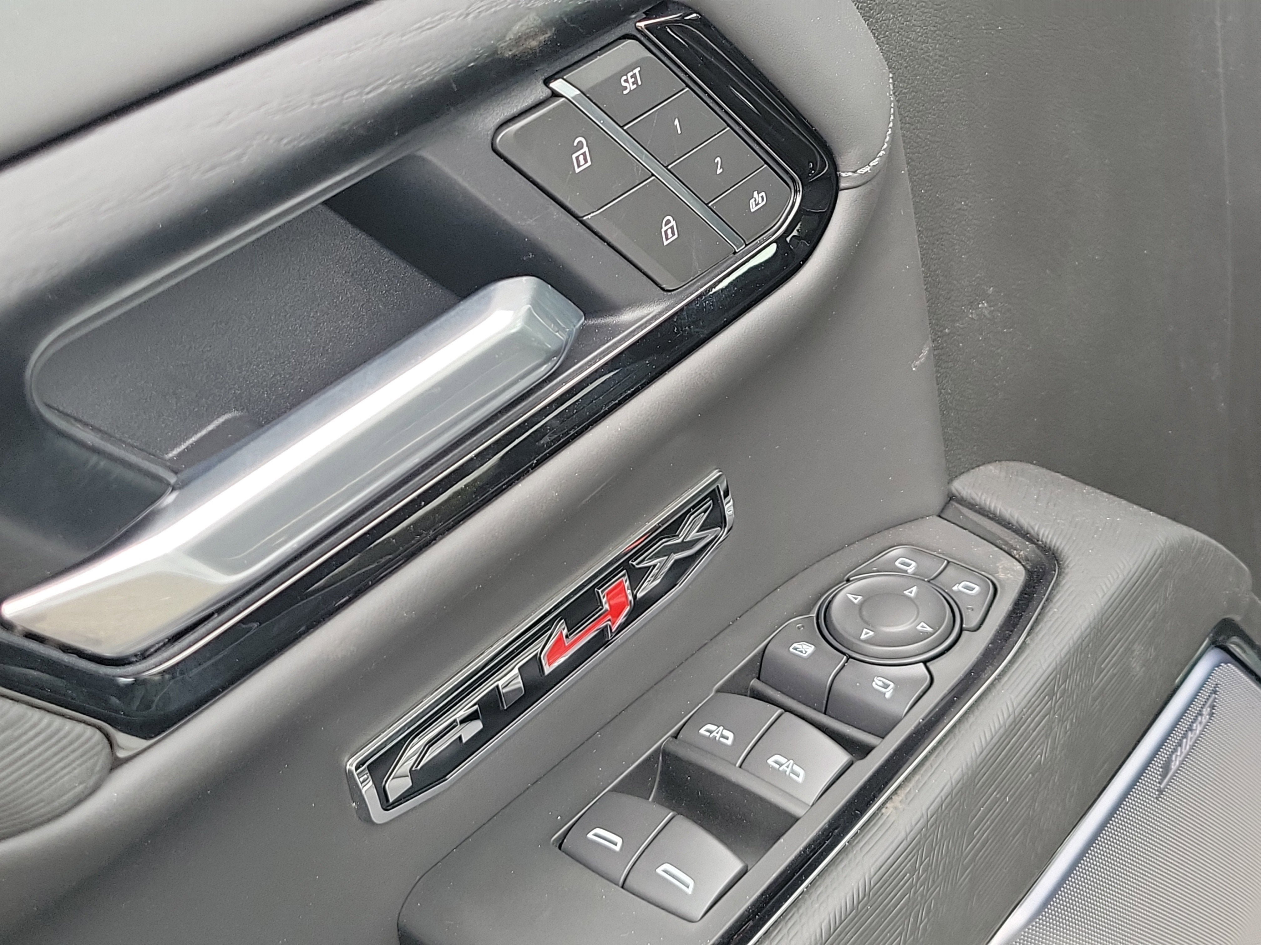 New 2026 GMC Sierra 1500 AT4X AWD/4WD image 18