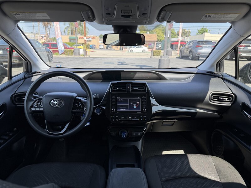 Used 2022 Toyota Prius LE FWD image 13