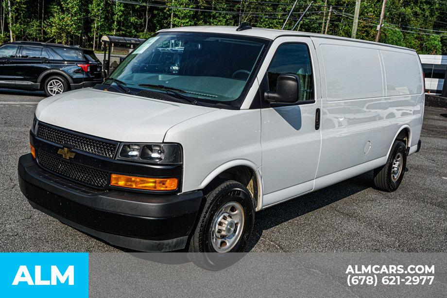 Used 2025 Chevrolet Express 3500 Extended w/ Driver Convenience Package RWD image 15