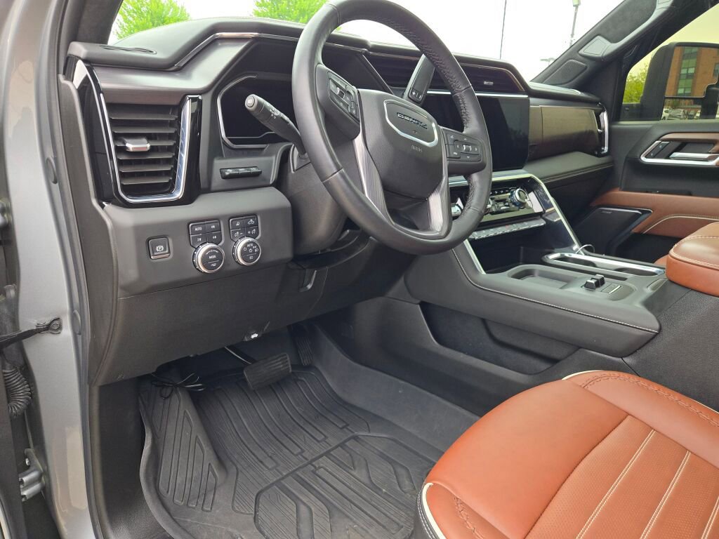 Used 2025 GMC Sierra 2500 Denali Ultimate w/ Max Trailering Package AWD/4WD image 26