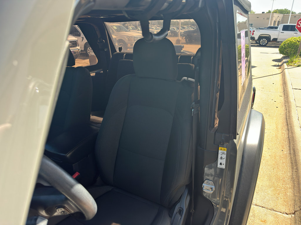 Used 2018 Jeep Wrangler Sport AWD/4WD image 23