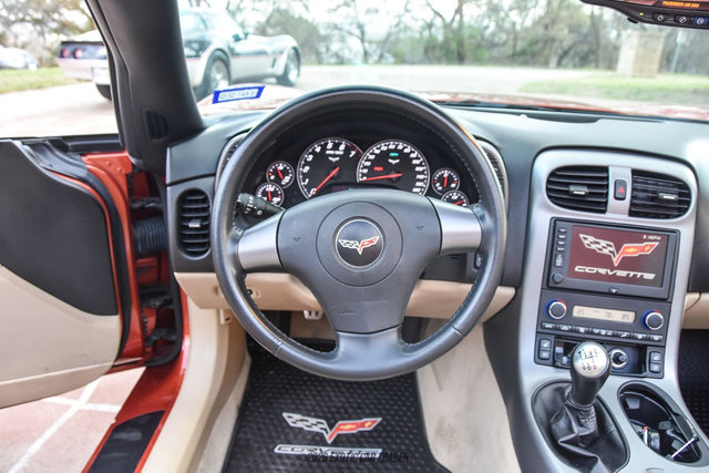 Used 2006 Chevrolet Corvette Convertible w/ Preferred Equipment Group RWD image 26