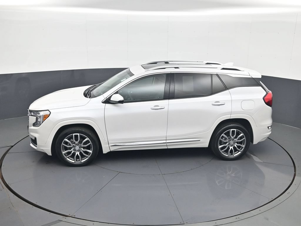 Used 2023 GMC Terrain Denali AWD/4WD image 21