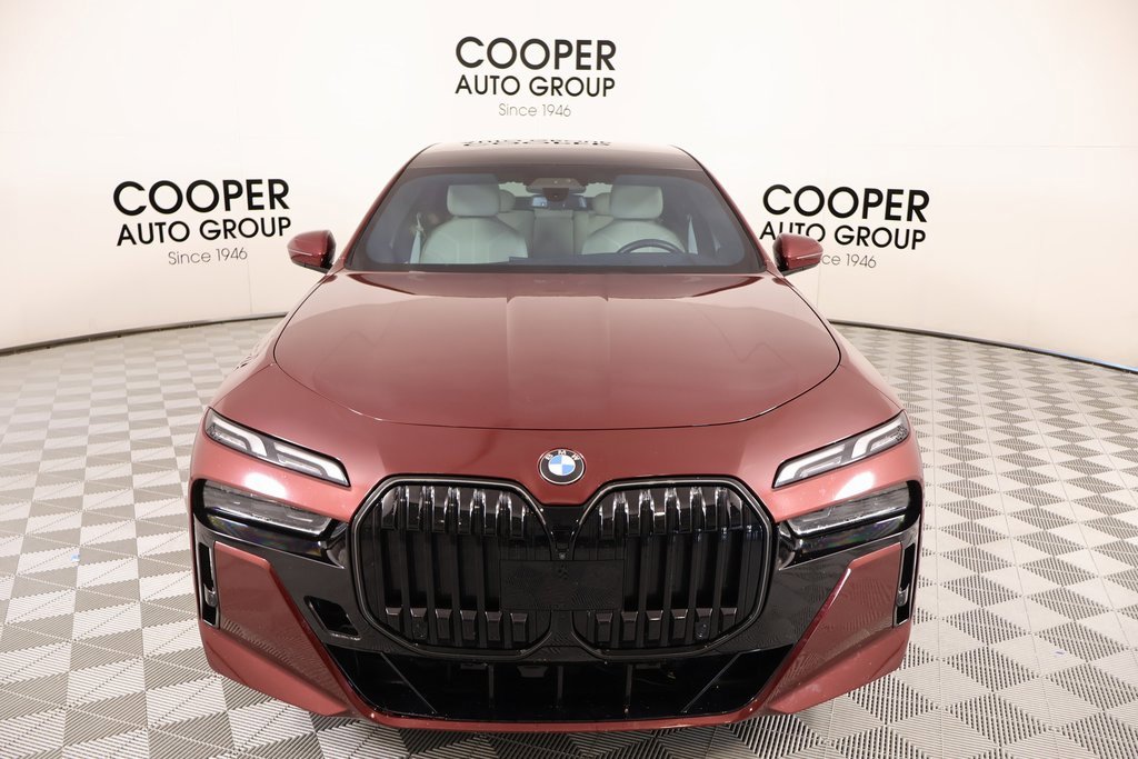 Used 2024 BMW 760i xDrive 760i xDrive image 10