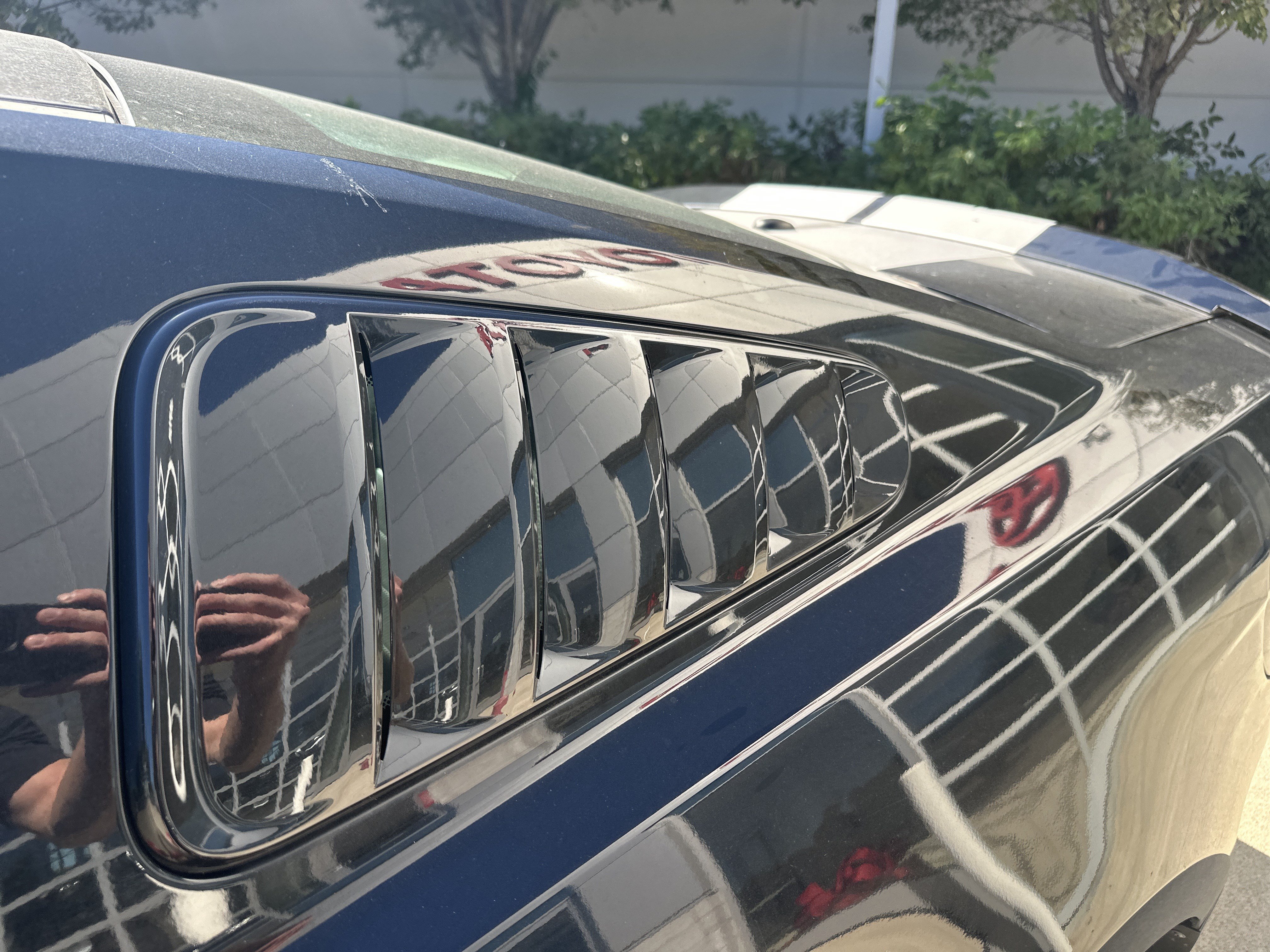Used 2012 Ford Mustang Premium RWD image 21