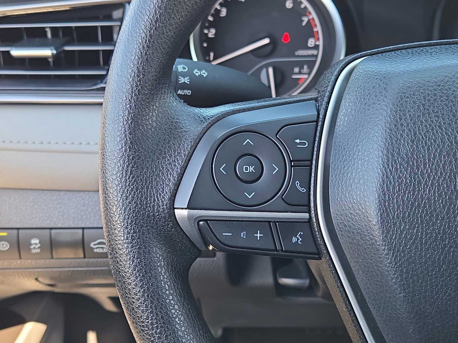 Used 2024 Toyota Camry LE w/ Convenience Package image 23