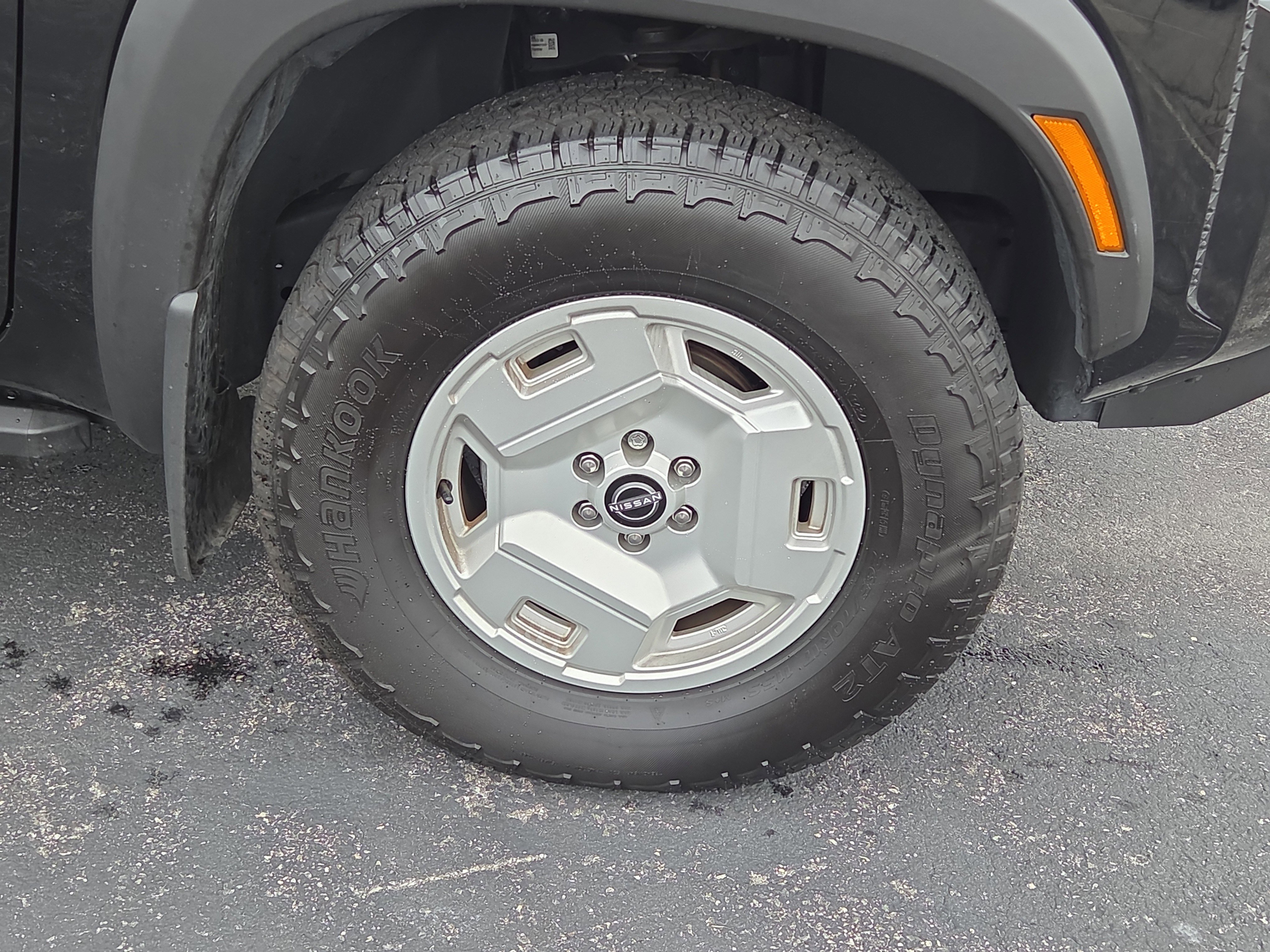 Certified 2024 Nissan Frontier SV w/ Hardbody Edition image 4