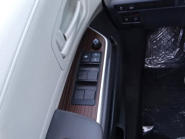 Certified 2021 Toyota Sienna LE image 37