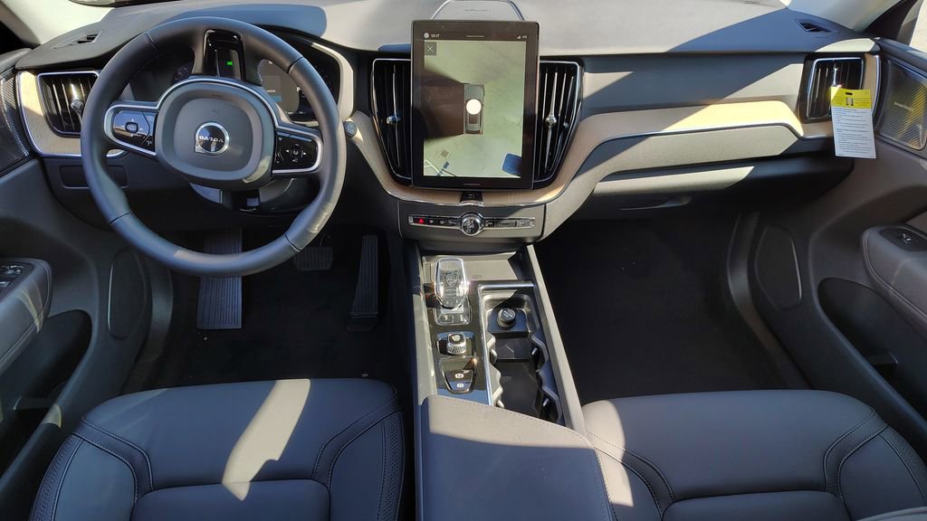 New 2026 Volvo XC60 B5 Plus w/ Climate Package image 13