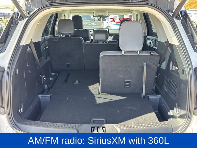 Used 2025 Ford Explorer Active w/ Active Comfort Package image 7