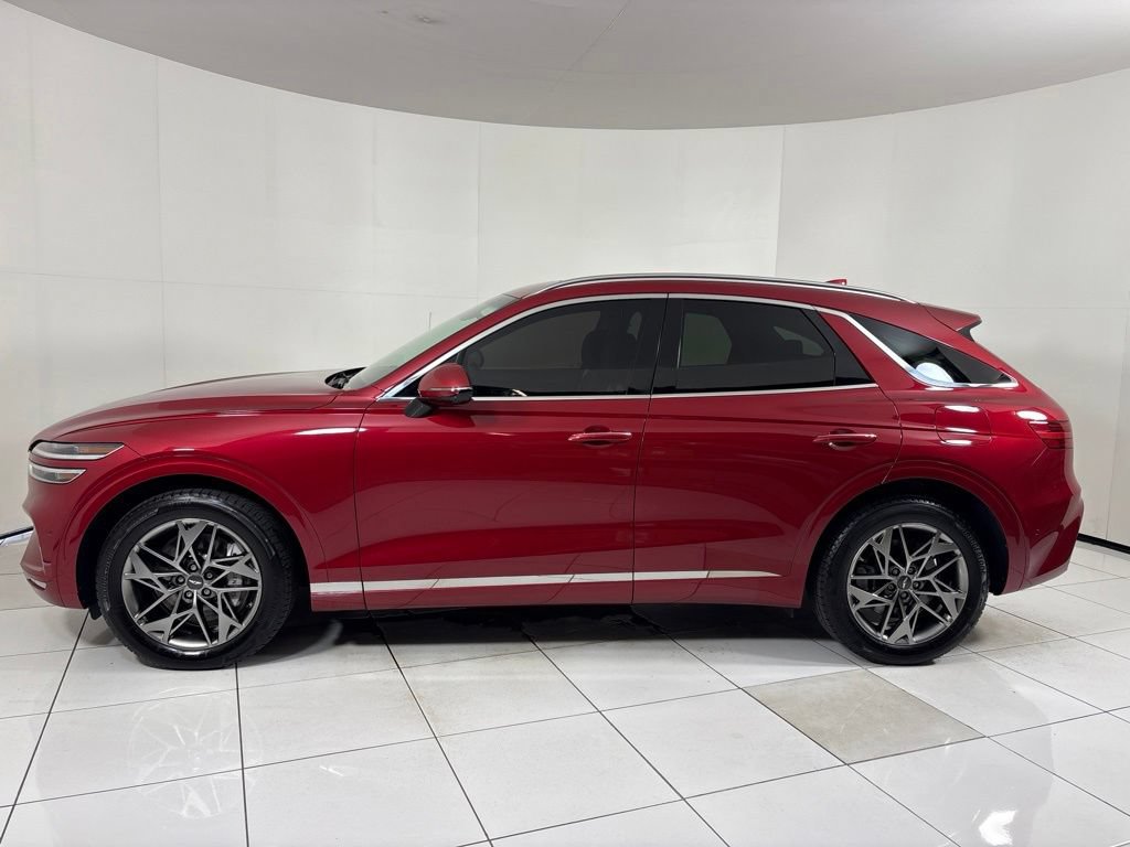 Used 2023 Genesis GV70 2.5T w/ Advanced Package AWD/4WD image 2