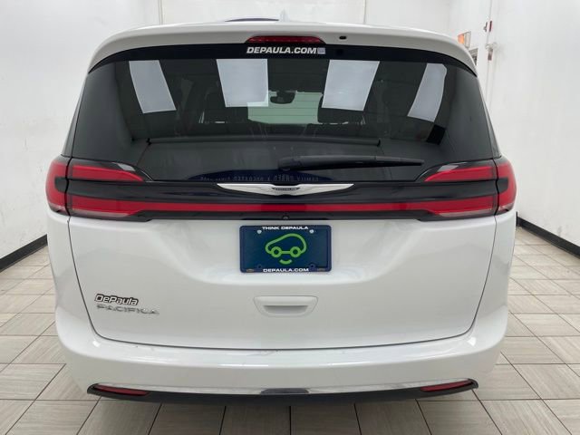 Used 2022 Chrysler Pacifica Touring-L image 21