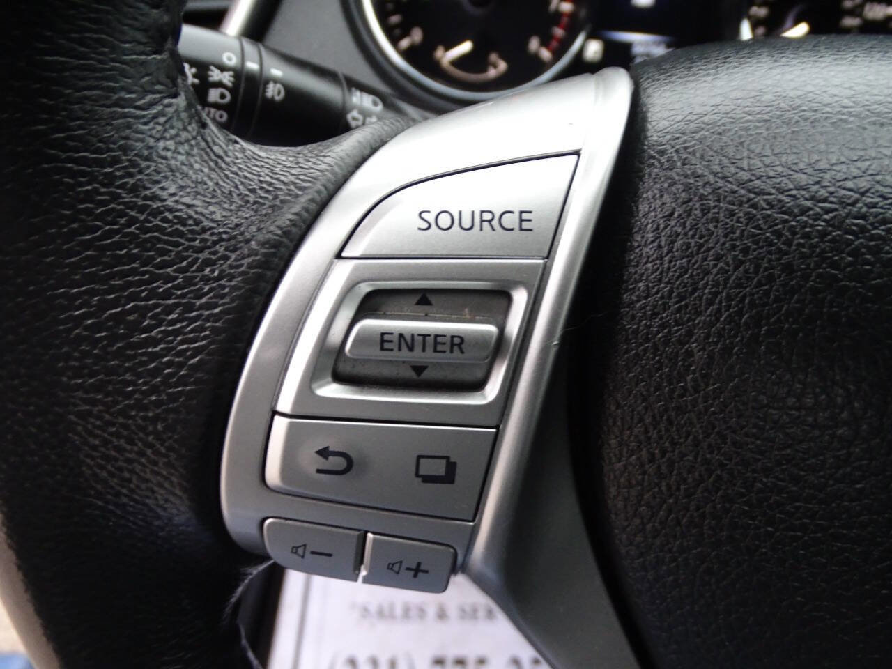 Used 2014 Nissan Rogue SL image 20