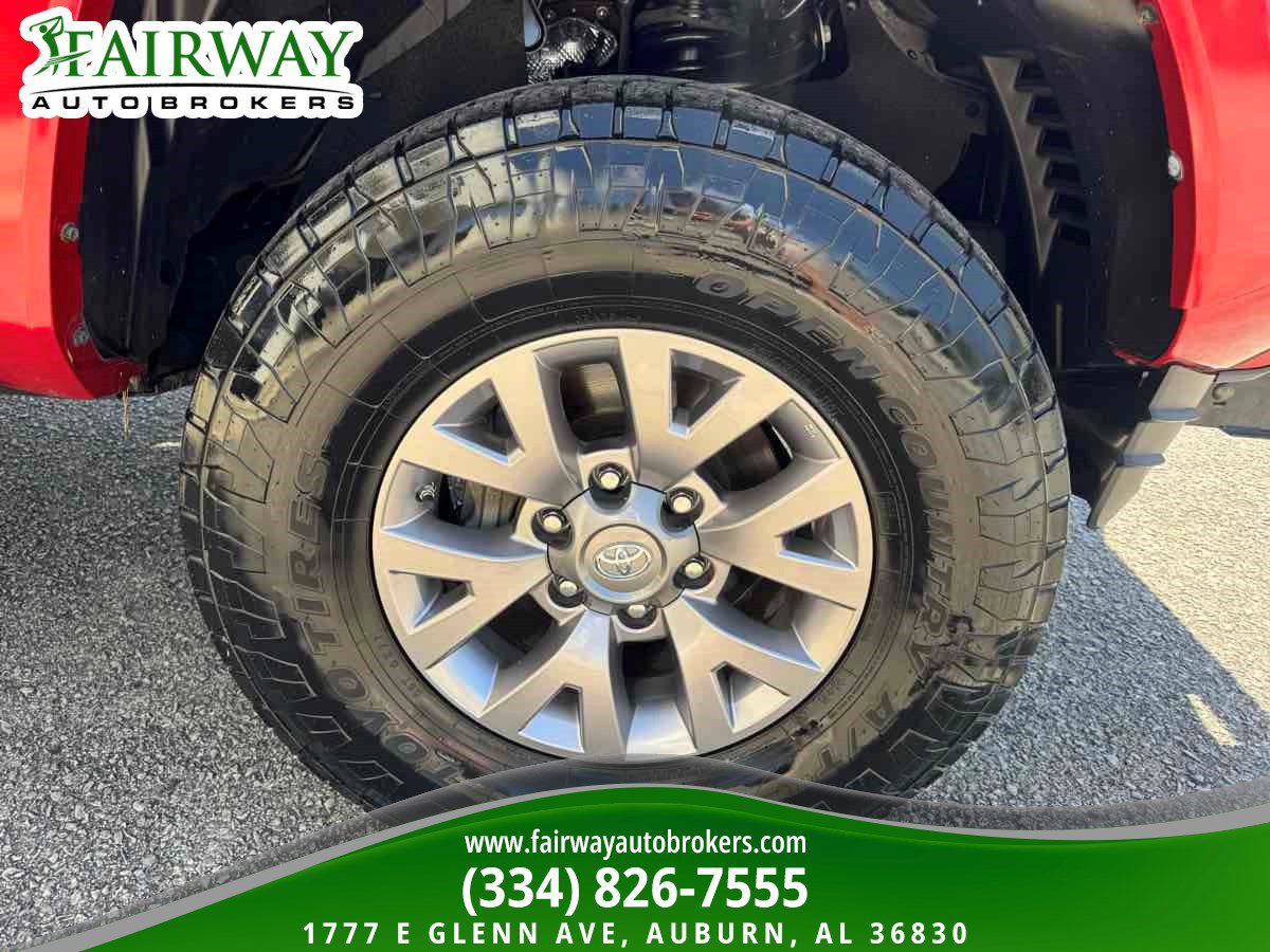 Used 2017 Toyota Tacoma SR5 w/ Tow Package image 31