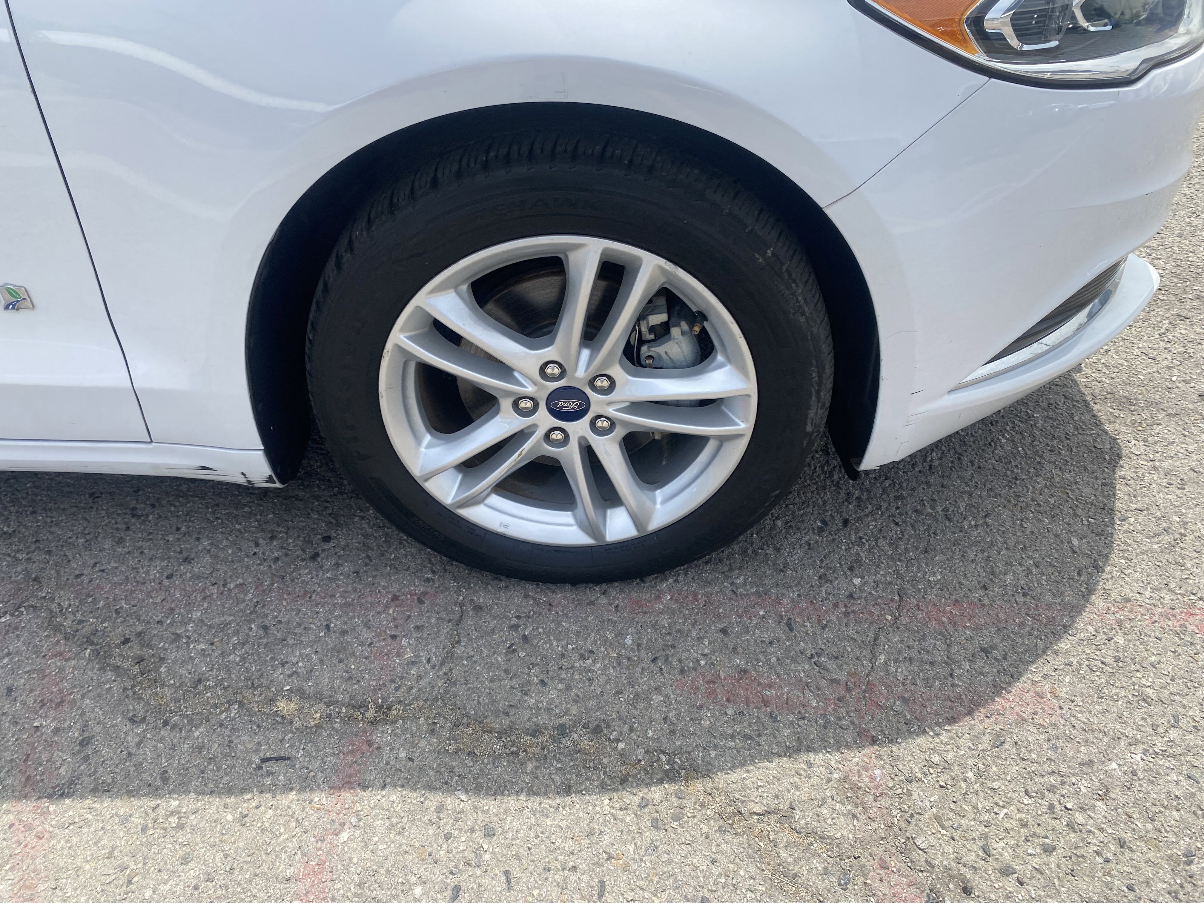 Used 2018 Ford Fusion SE w/ Equipment Group 602A FWD image 25