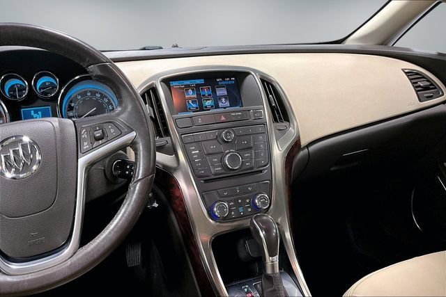 Used 2013 Buick Verano Convenience FWD image 11