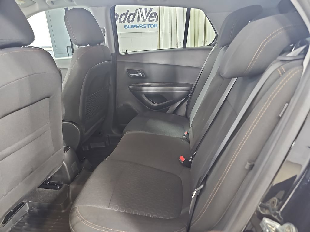Used 2020 Chevrolet Trax LS w/ Tint and Cruise Package AWD/4WD image 17