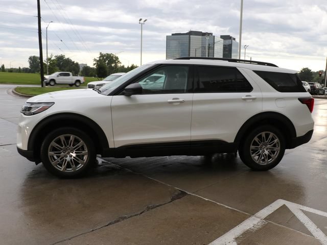 New 2026 Ford Explorer Active w/ Active Comfort Package AWD/4WD image 4