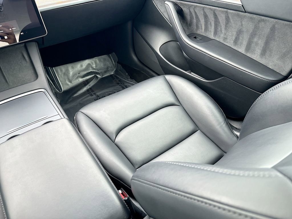 Used 2023 Tesla Model 3 Performance image 24