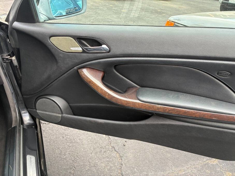 Used 2004 BMW 330Ci Convertible image 21