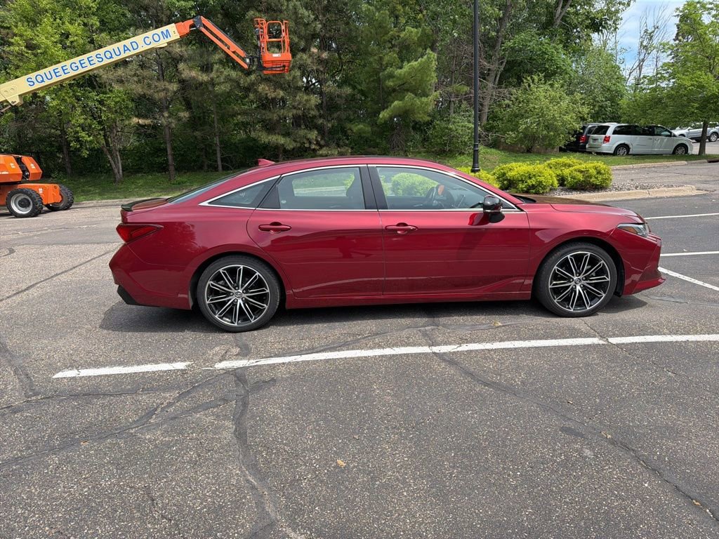 Used 2020 Toyota Avalon Touring w/ Advanced Safety Package FWD image 19