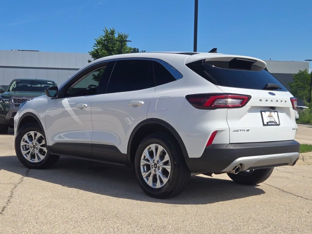 Used 2024 Ford Escape Active w/ Tech Pack #1 AWD/4WD image 14