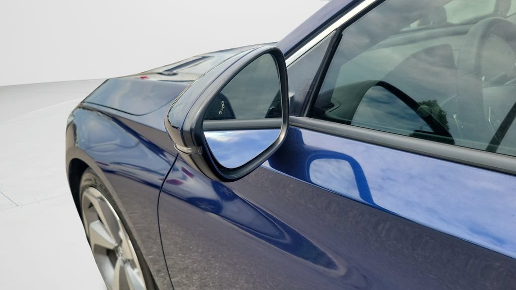 Used 2018 Honda Accord Touring image 28