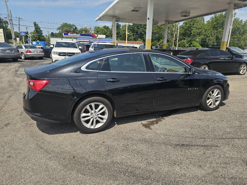 Used 2016 Chevrolet Malibu LT w/ Leather Package FWD image 10