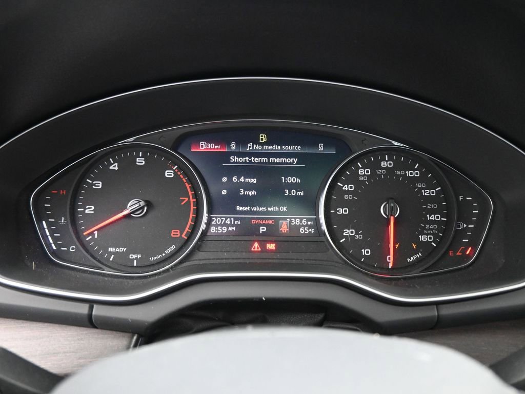 Used 2023 Audi Q5 2.0T Premium w/ Convenience Package image 14