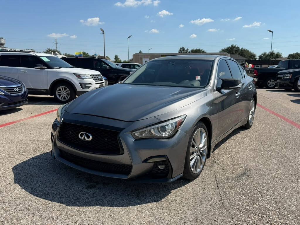 Used 2017 INFINITI Q50 3.0t Premium RWD image 2