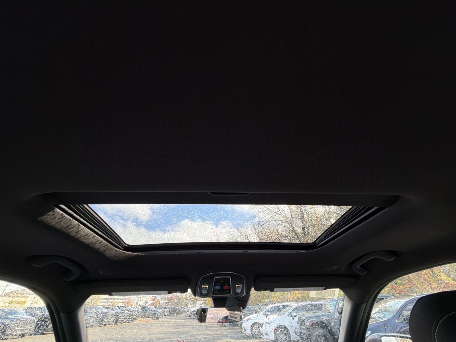 New 2025 Jeep Grand Cherokee L Laredo w/ Luxury Tech Group I image 23