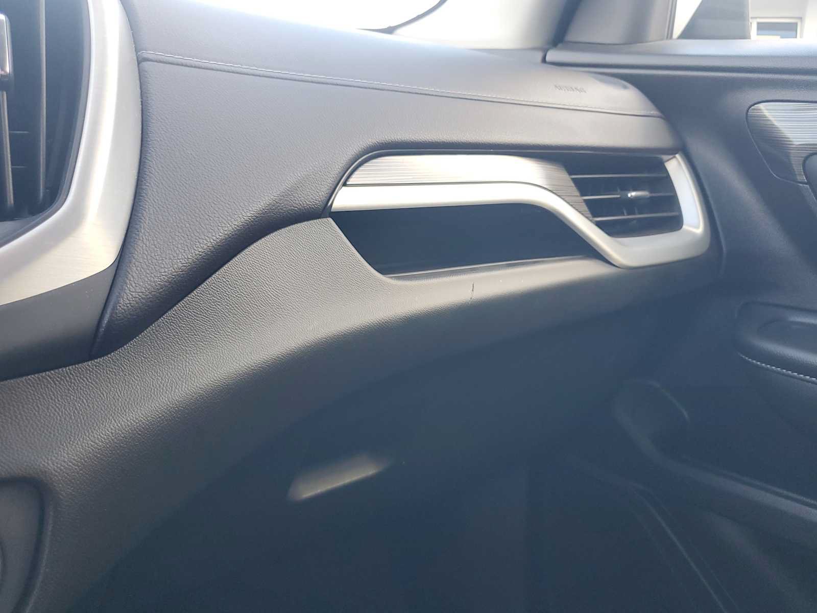Used 2023 GMC Terrain SLE w/ Driver Convenience Package FWD image 25
