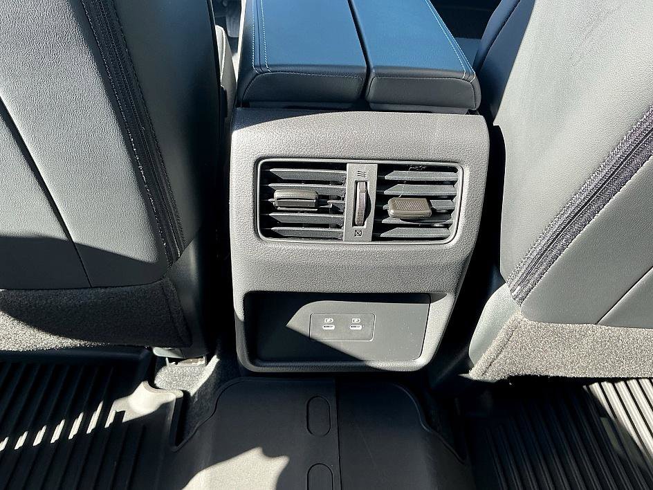 New 2026 Nissan Rogue Dark Armor image 18