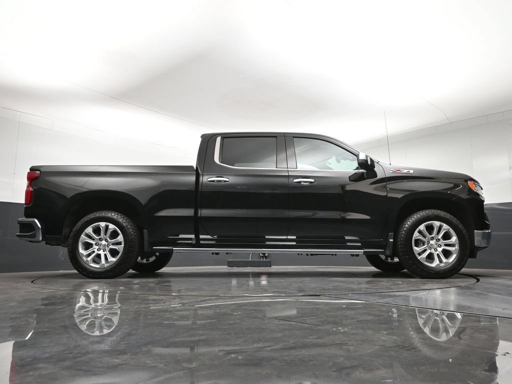 Certified 2023 Chevrolet Silverado 1500 LTZ w/ LTZ Premium Package AWD/4WD image 28