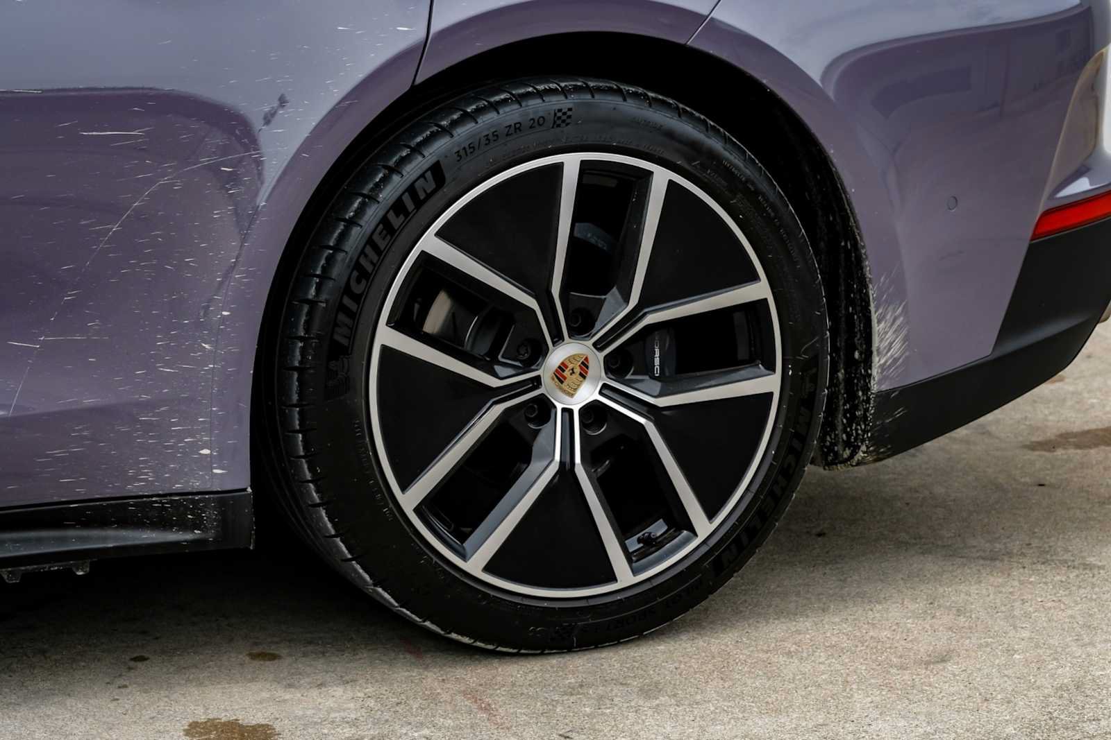 Used 2024 Porsche Panamera RWD image 56
