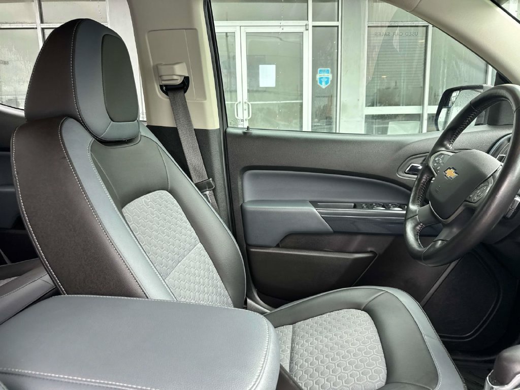 Used 2022 Chevrolet Colorado Z71 RWD image 11
