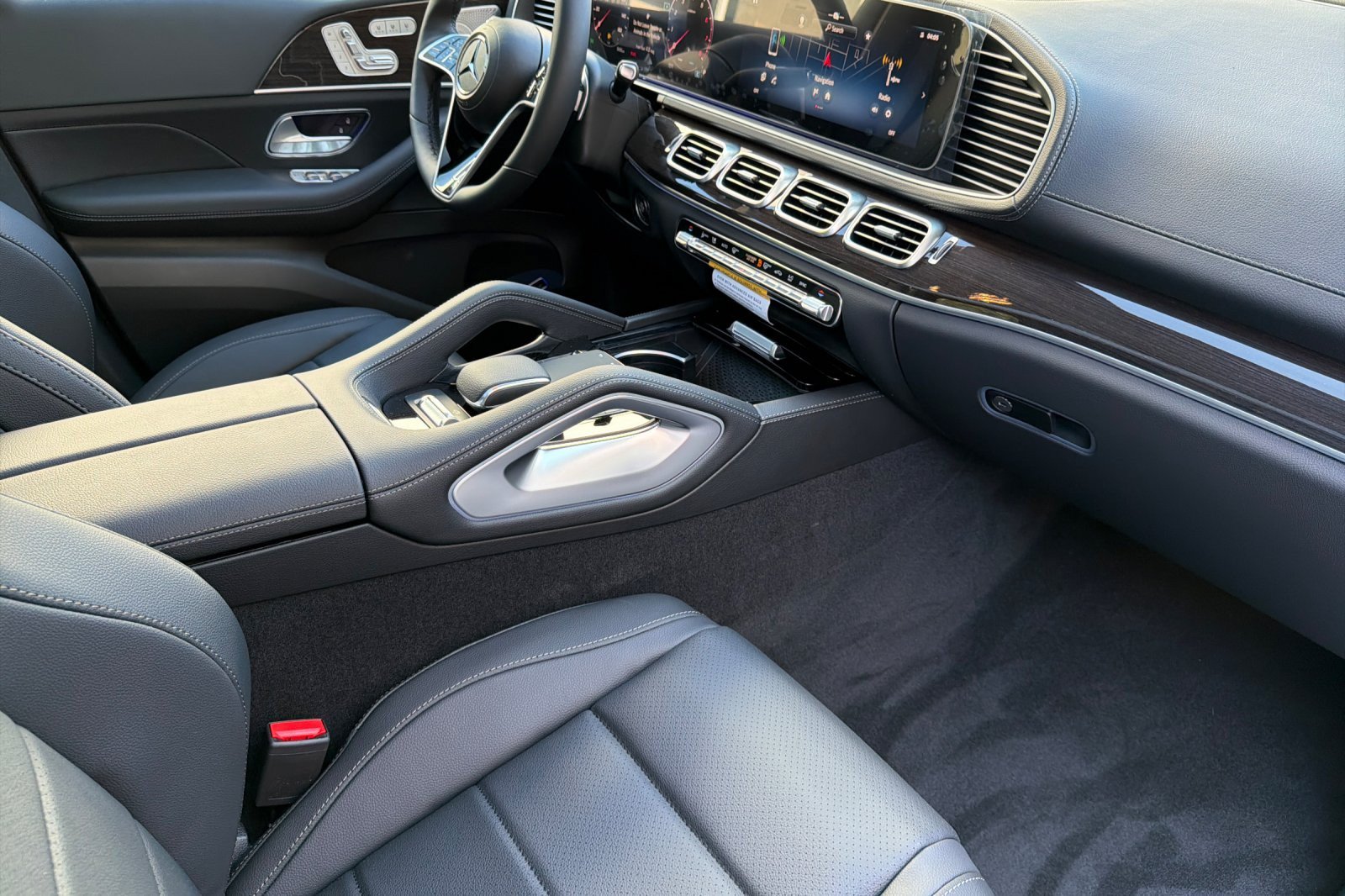 New 2026 Mercedes-Benz GLS 450 4MATIC image 16