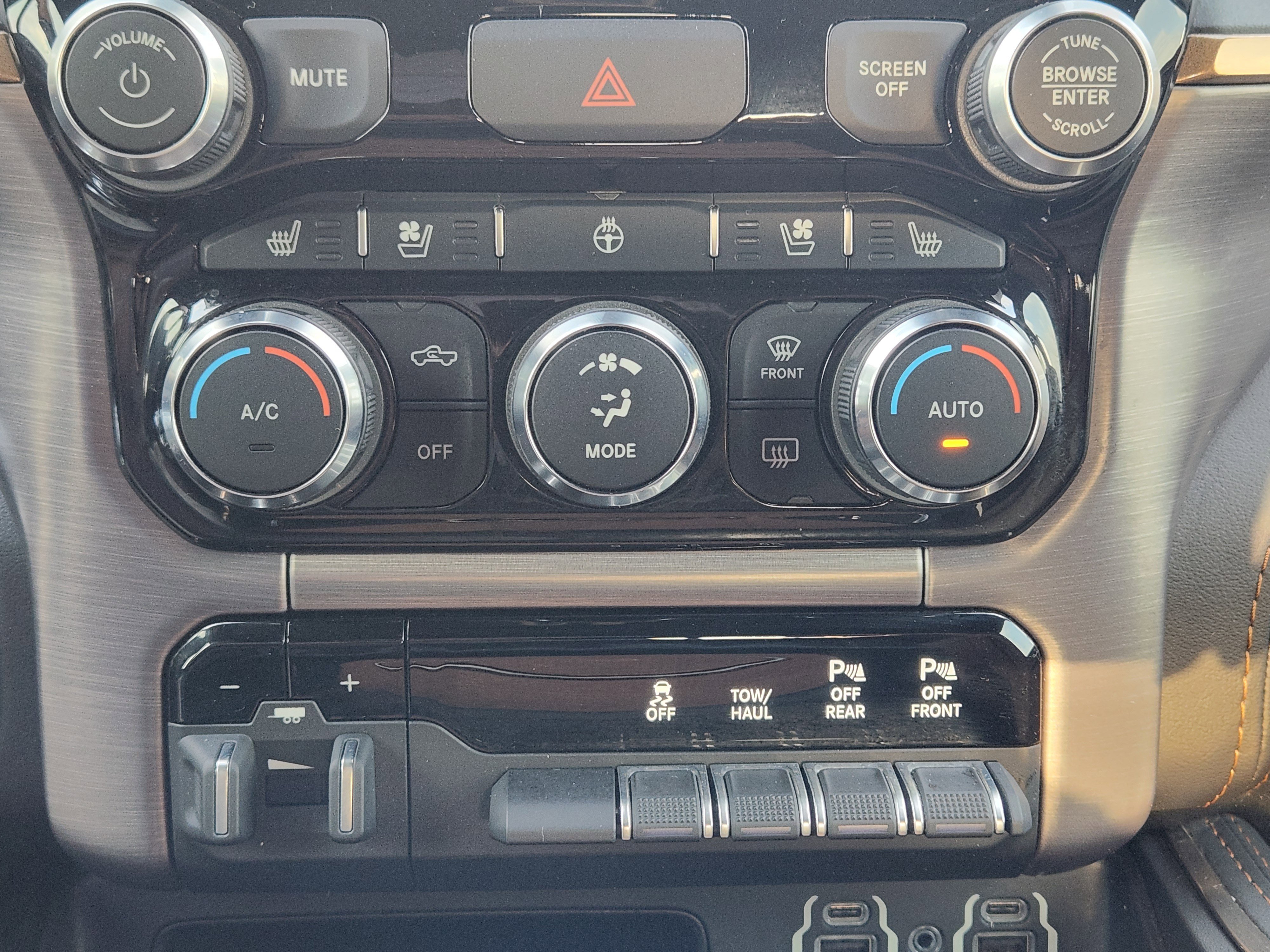 Used 2021 RAM 1500 Limited w/ Bed Utility Group image 20