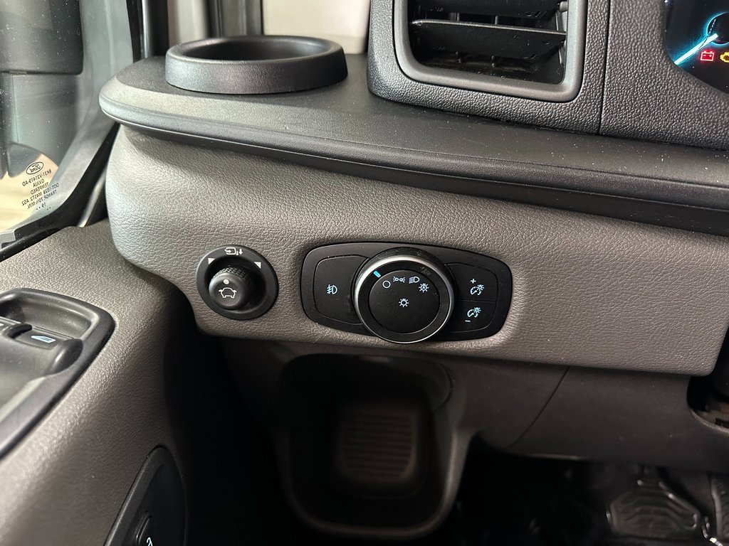 Used 2020 Ford Transit 350 XLT image 19