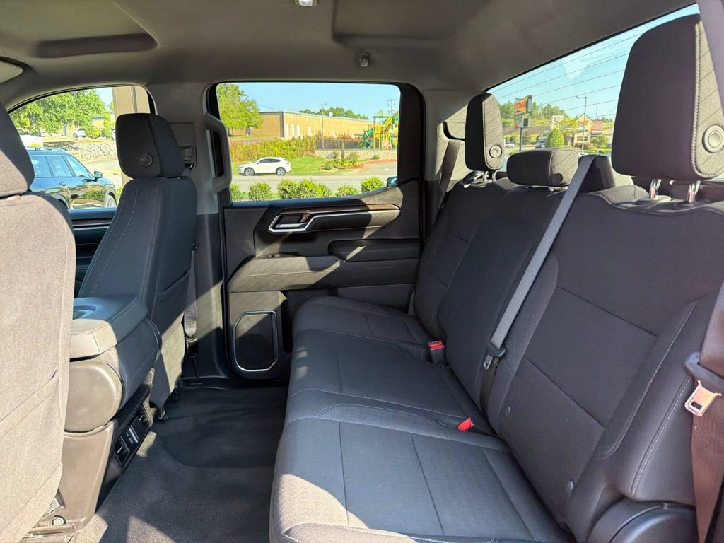 Used 2025 Chevrolet Silverado 1500 LT AWD/4WD image 26