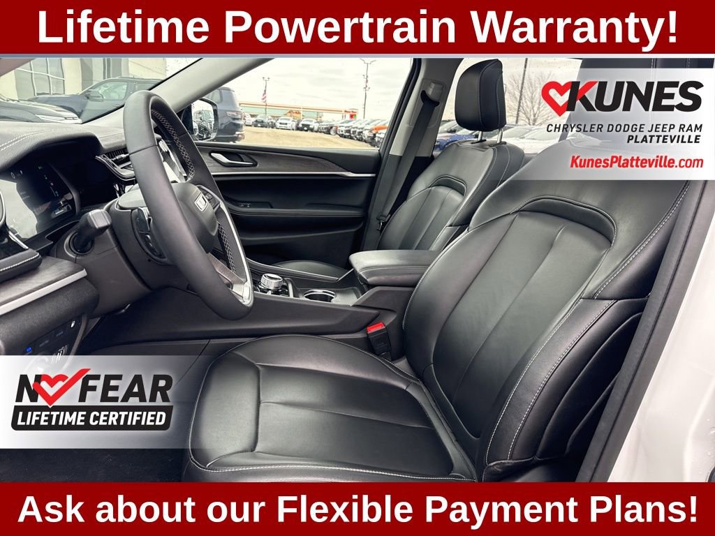 Used 2023 Jeep Grand Cherokee 4WD 4xe image 13