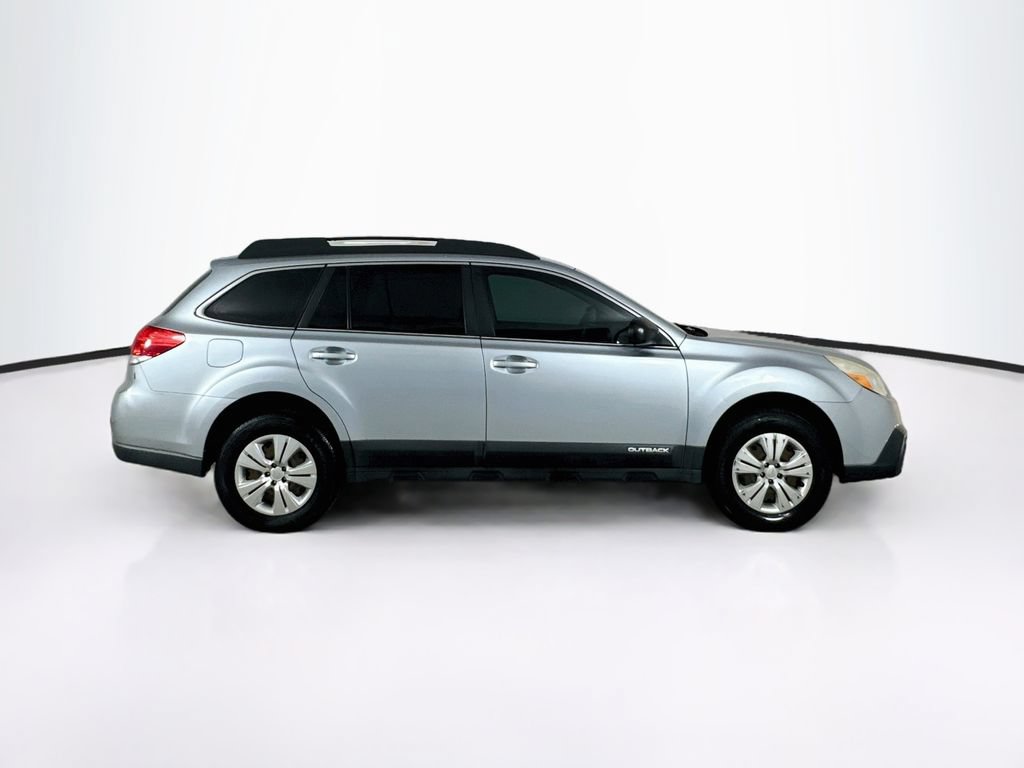 Used 2013 Subaru Outback 2.5i AWD/4WD image 8