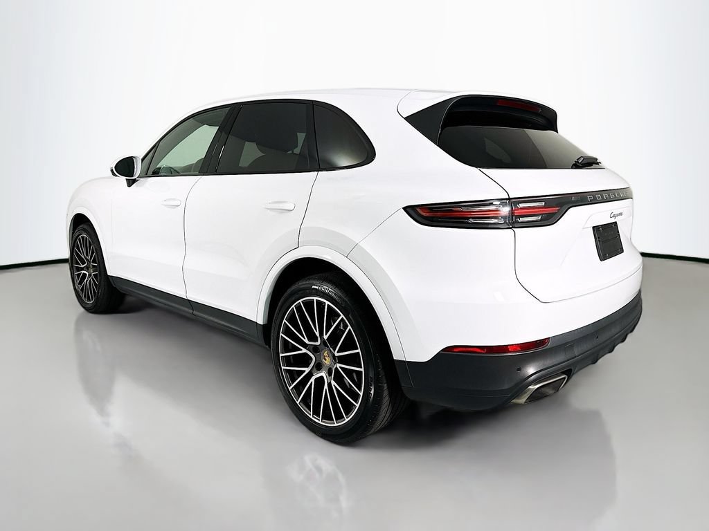 Certified 2022 Porsche Cayenne AWD/4WD image 3