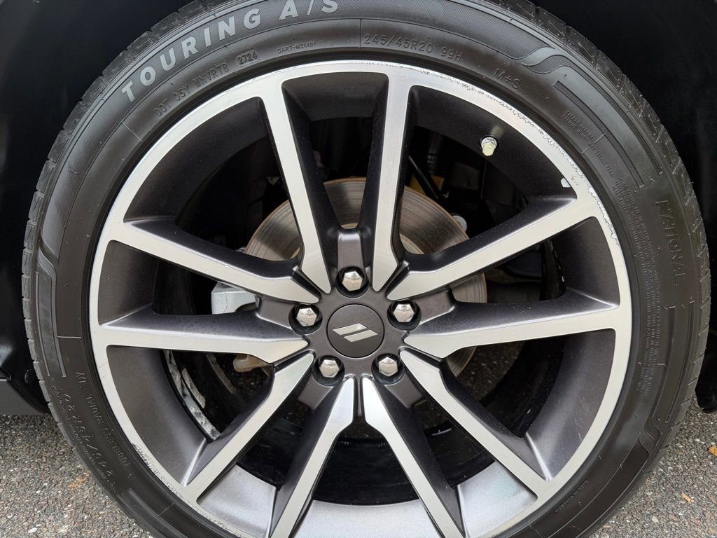 Used 2022 Dodge Challenger R/T w/ Plus Package image 25