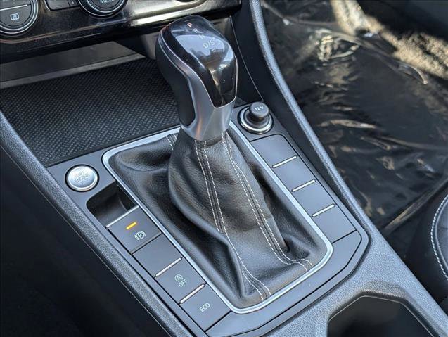 Used 2024 Volkswagen Jetta SE image 17