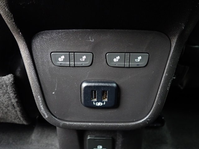 Used 2018 GMC Terrain Denali w/ Advanced Safety Package image 10