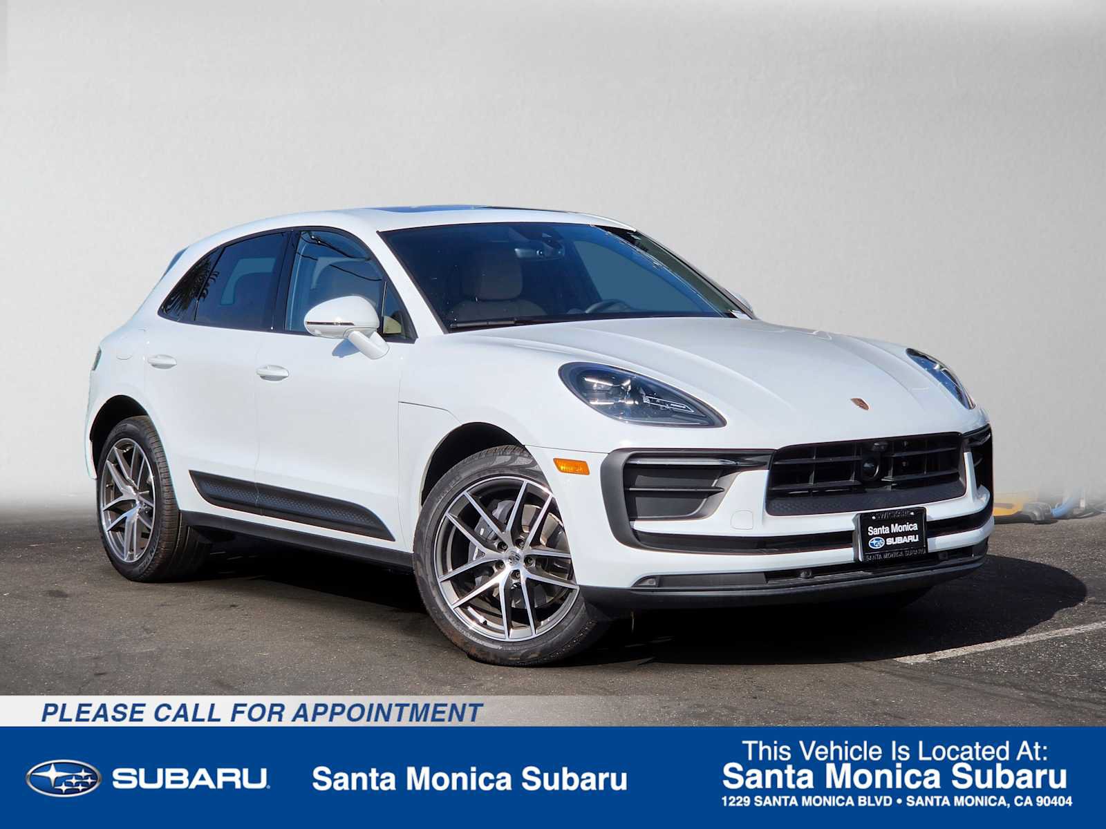 Used 2026 Porsche Macan AWD/4WD image 1