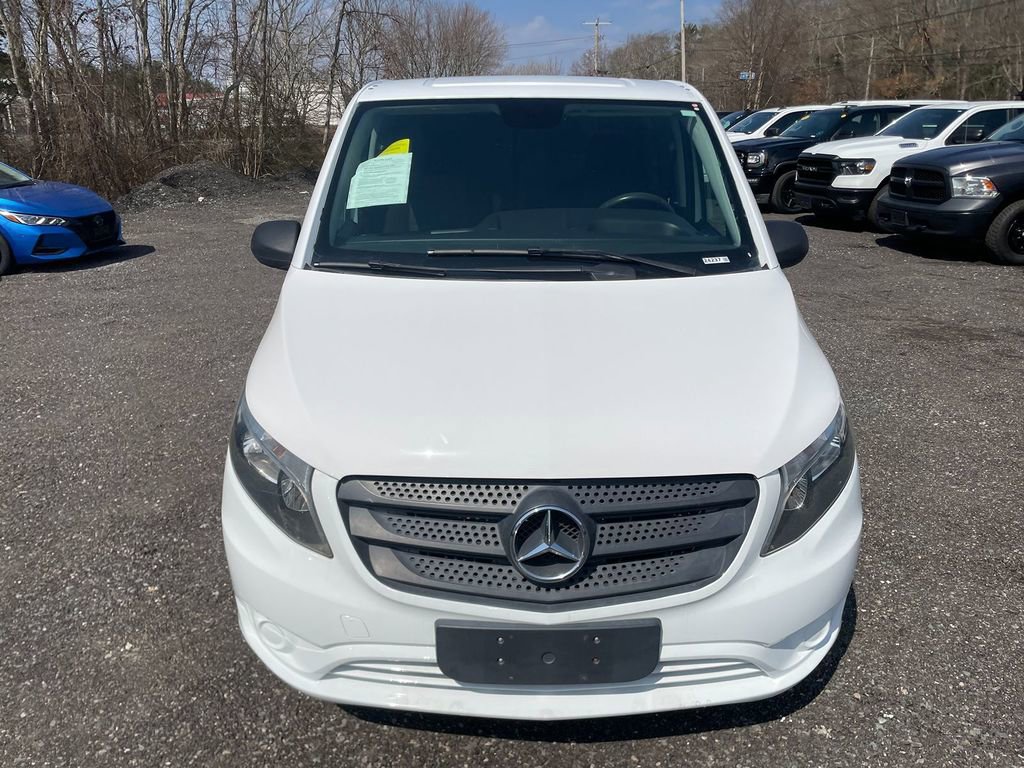 Used 2017 Mercedes-Benz Metris image 3