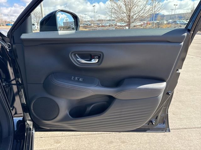 Used 2025 Honda HR-V Sport image 16